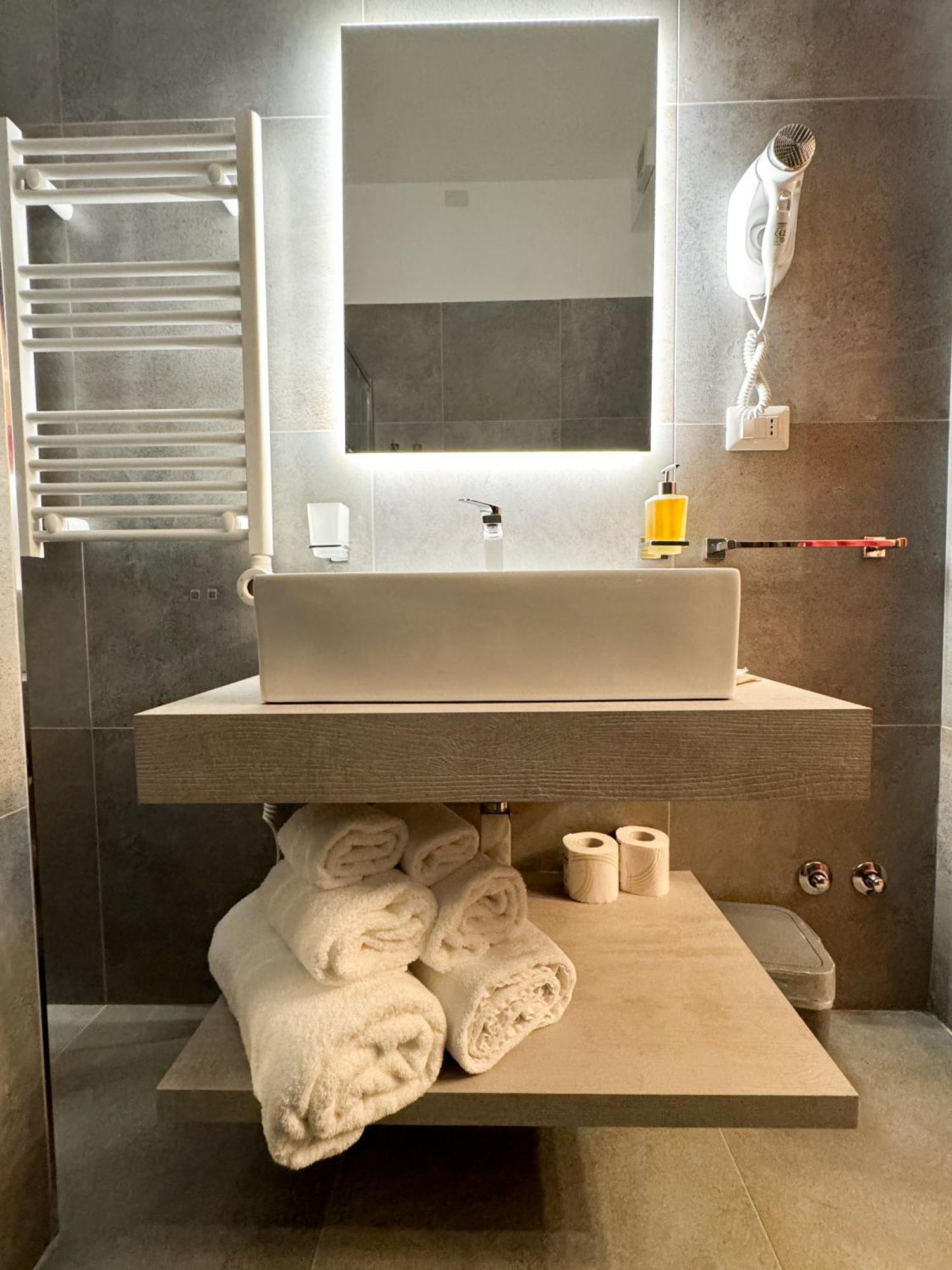 Diamond Vatican Apartment Rome Bagian luar foto